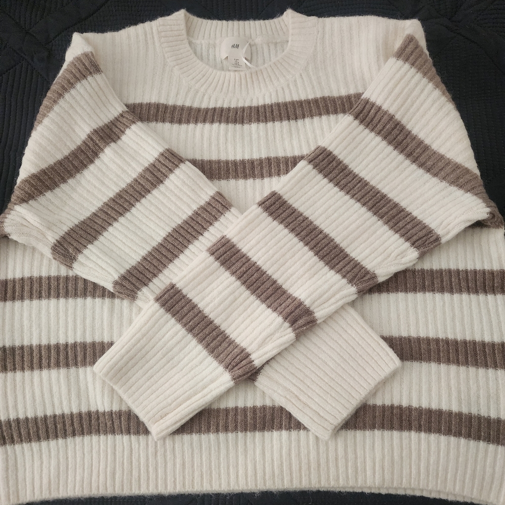 Loose Fit Sweater